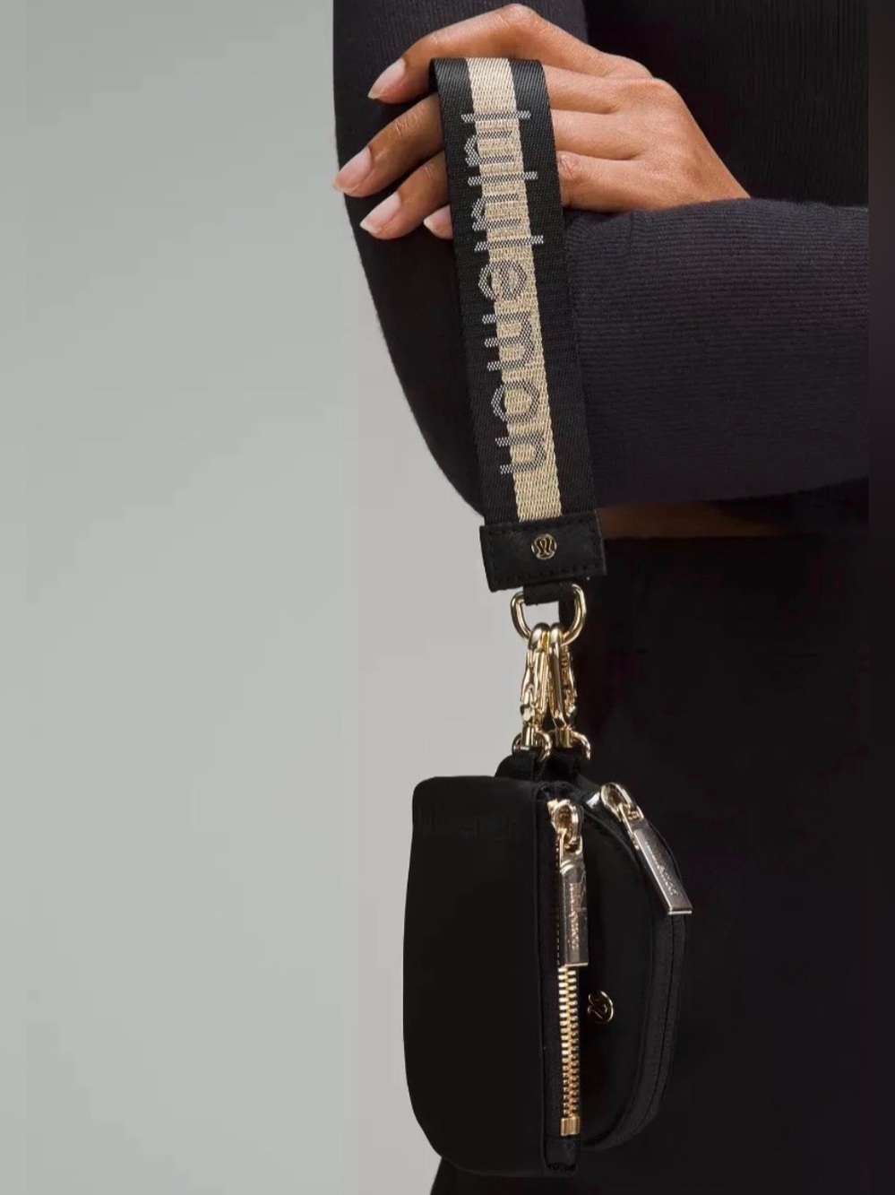 Lululemon Dual Pouch Wristlet Black Gold Hardware NWT Viral - Picture 2 of 3